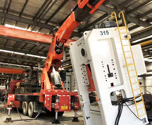 乐陵提升工作效率，选择优质折臂吊租赁服务