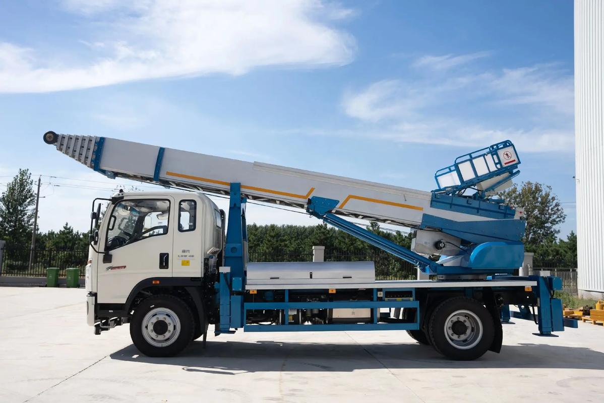 乐陵云梯上料车租赁费用