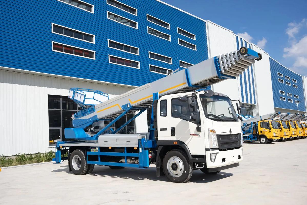 乐陵出租云梯车高空作业车 建筑垃圾搬运